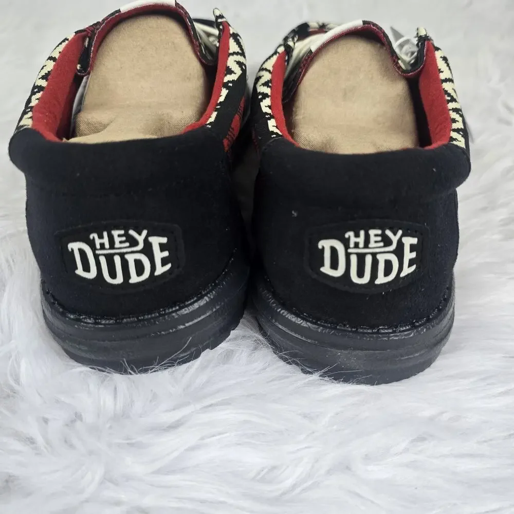 Hey Dude Wally Holiday Cheers Men's Size 9 Black Red Shoes Christmas Dudes